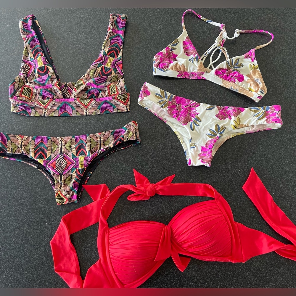 Medium Women’s Bikini Lot